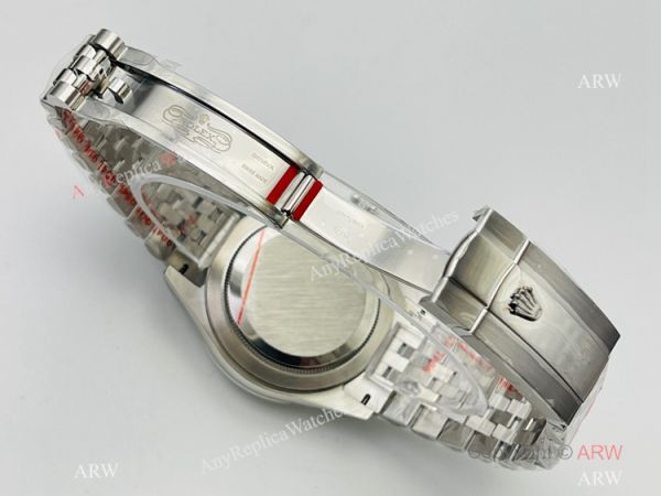 VRF Swiss 9001 Rolex DiW Sky-Dweller World Timer 42 Watch Olive Green Dial New Jubilee Strap AAA Replica (9)