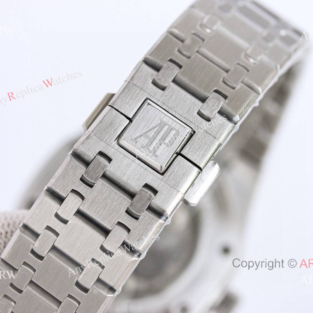 Audemars Piguet Royal Oak Perpetual Calendar 26574ST Watches (8)